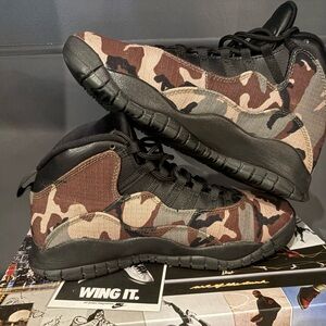 Camouflage Jordan 10’s